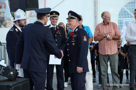 Slovesnost ob odprtju prizidka in prevzemu večnamenskega gasilskega vozila PGD Gozd (25)